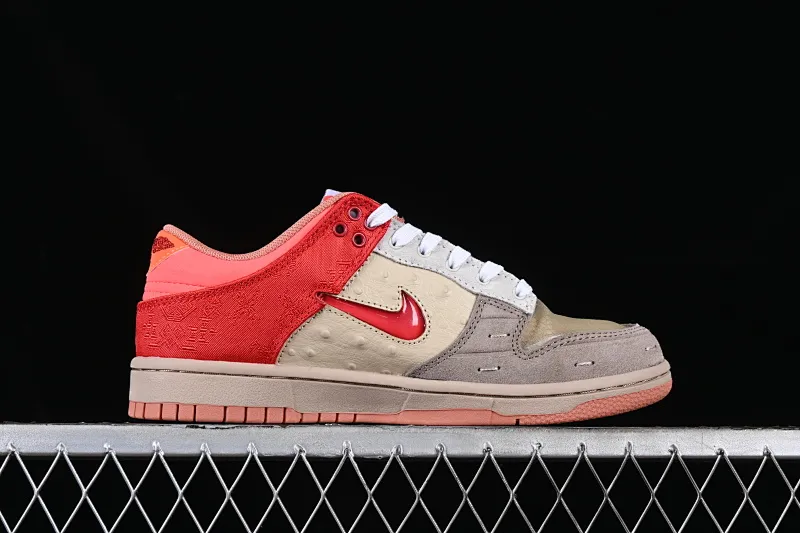 All categories Nk SB Dunk series Nk SB Dunk Low low-top sneakers J version Clot x Dunk Low "What The" joint model Yuanyang color SB low-top casual sneakers FN0316-999